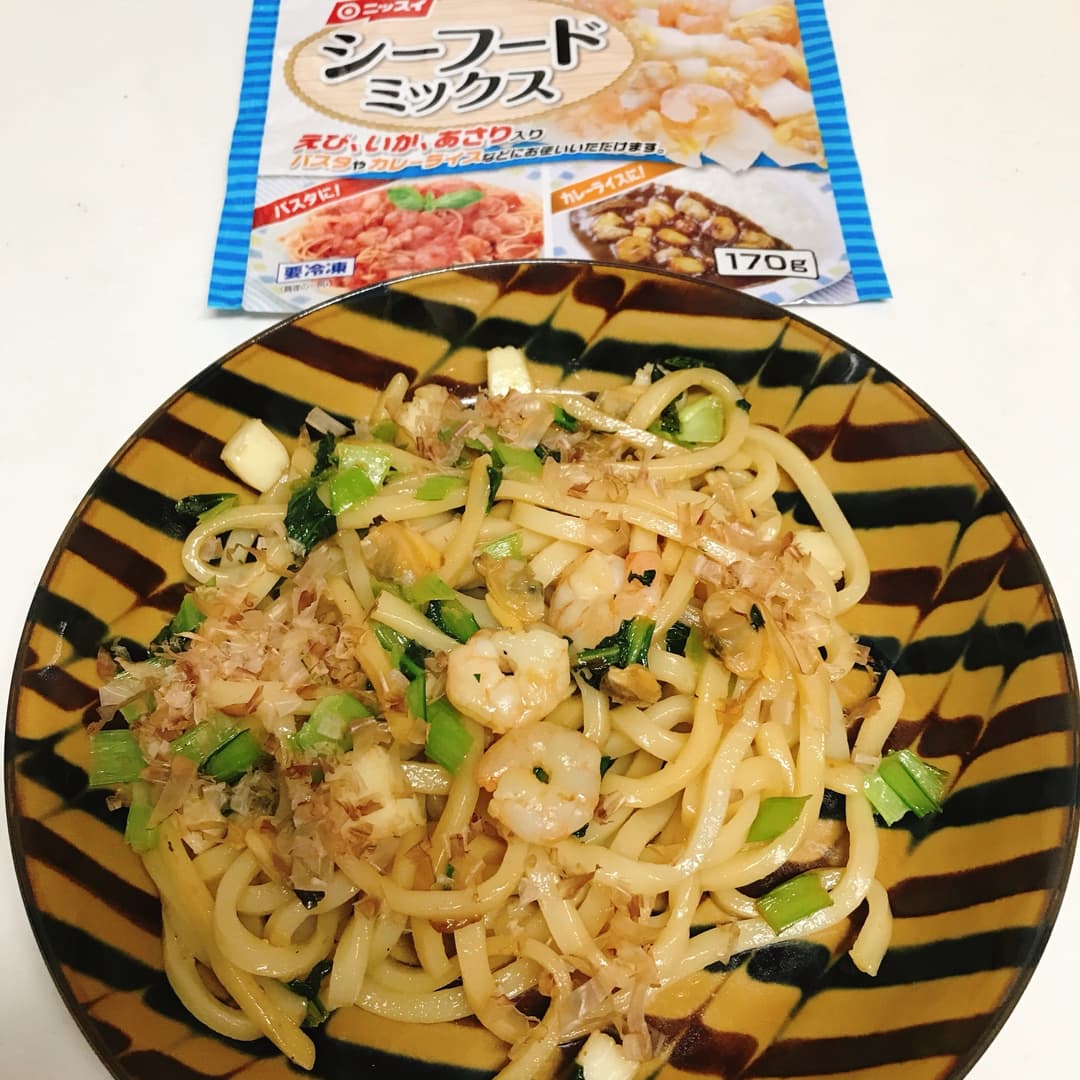 シーフード焼うどんバター醤油味の完成写真