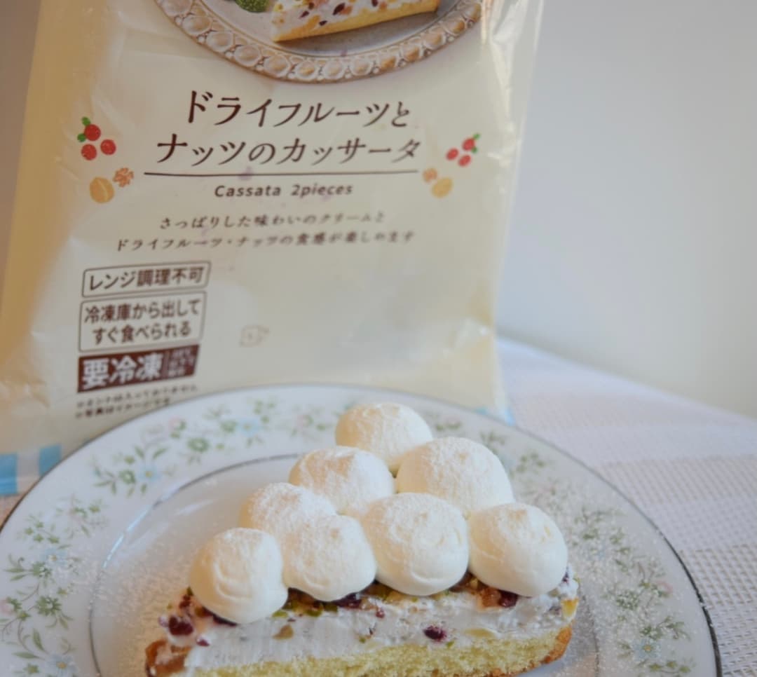 カッサータのホイップクリームのせの完成写真