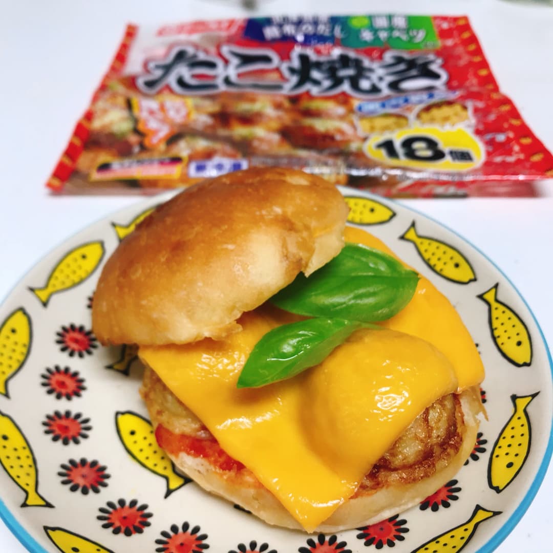 たこ焼きピザパン風バーガーの完成写真