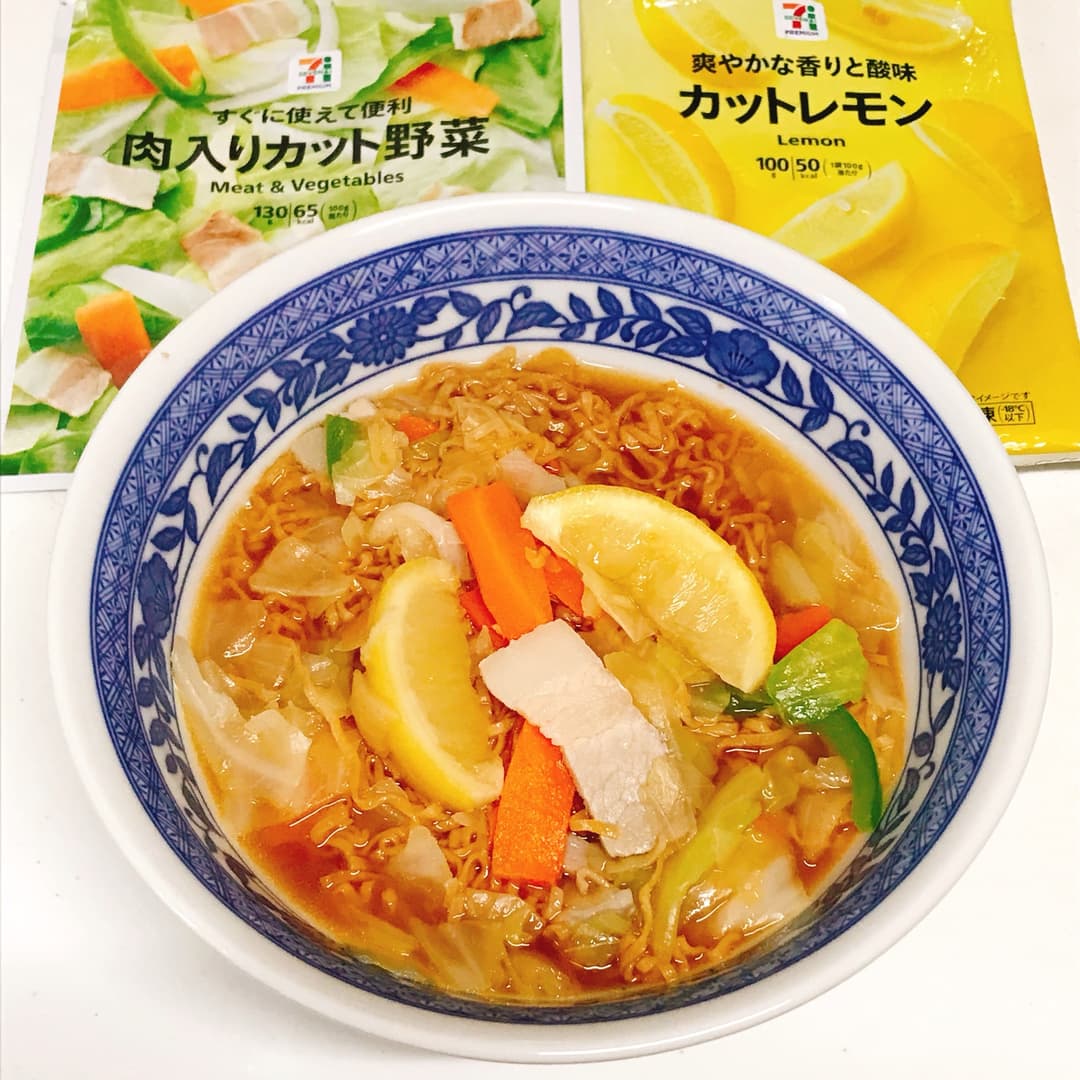 レモンチキンラーメンの完成写真