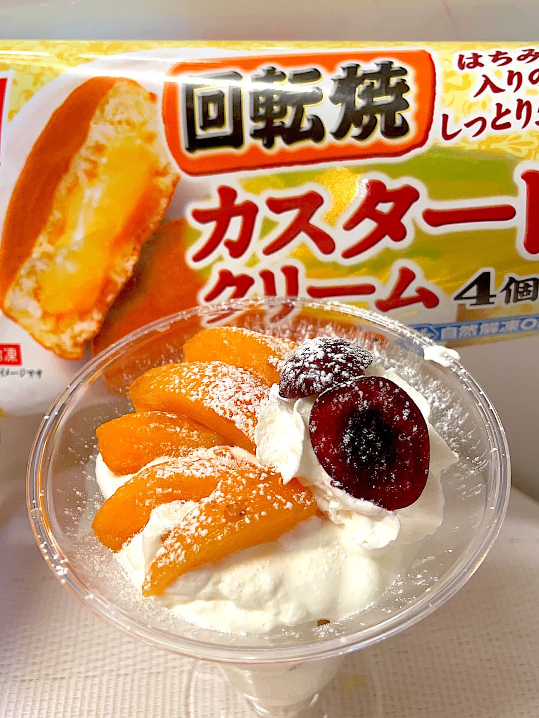 今川焼のビワパフェの完成写真