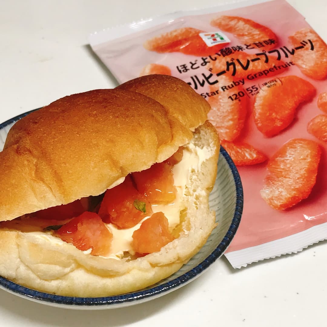 グレープフルーツとクリームチーズの塩バターサンドの完成写真