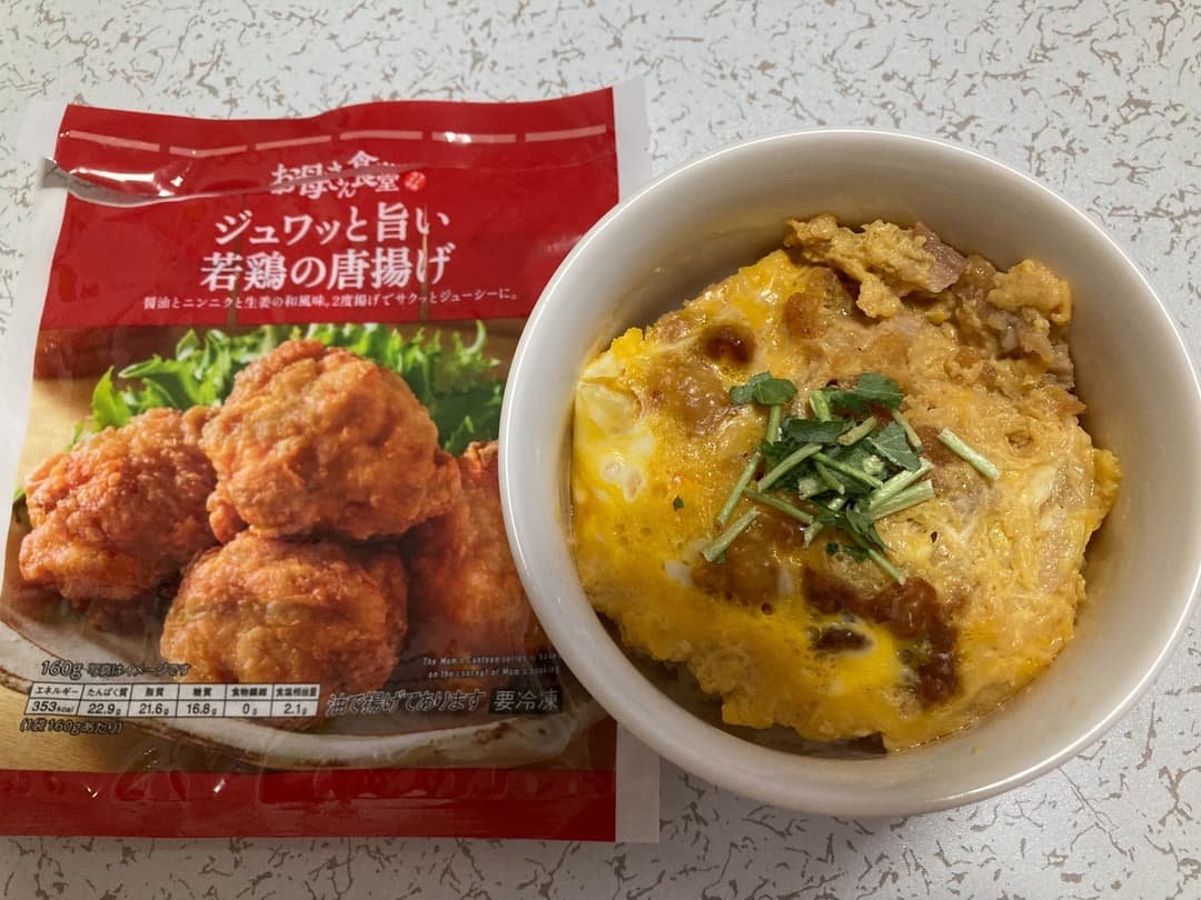 唐揚げの卵とじ丼の完成写真