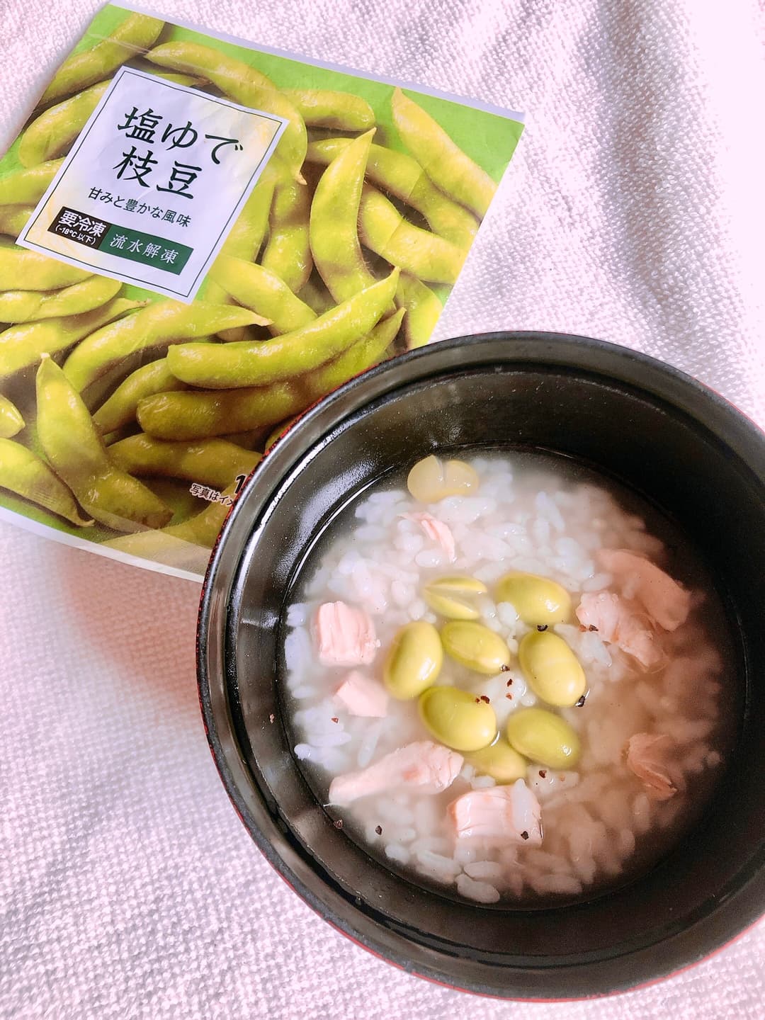 塩ゆで枝豆の薬膳粥の完成写真