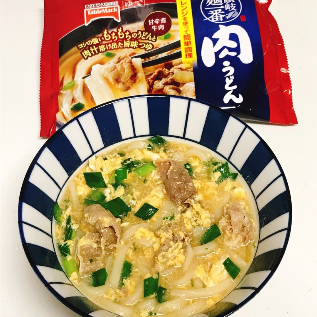 ニラ玉肉うどんの完成写真
