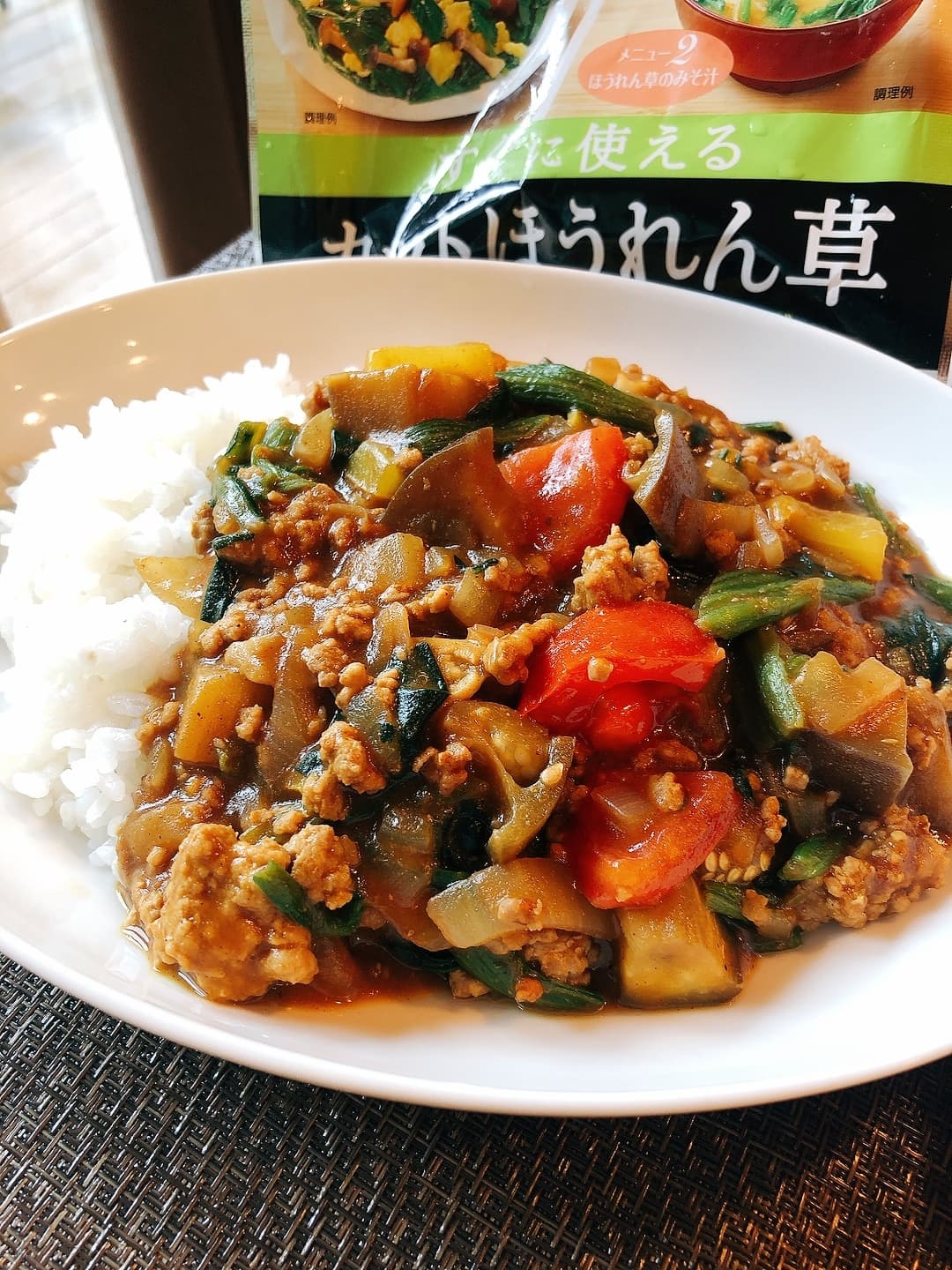 具だくさん夏野菜カレーの完成写真