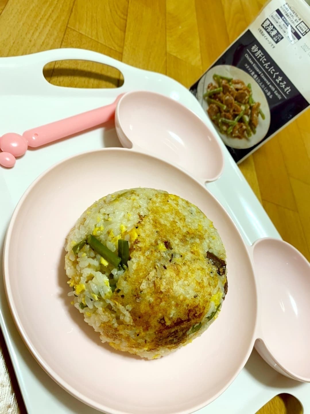 砂肝·にんにく·お焦げの贅沢まみれチャーハン！の完成写真