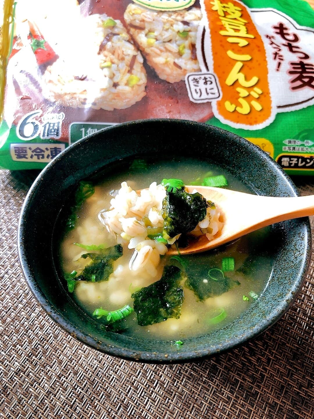 もち麦おにぎりのスープごはんの完成写真