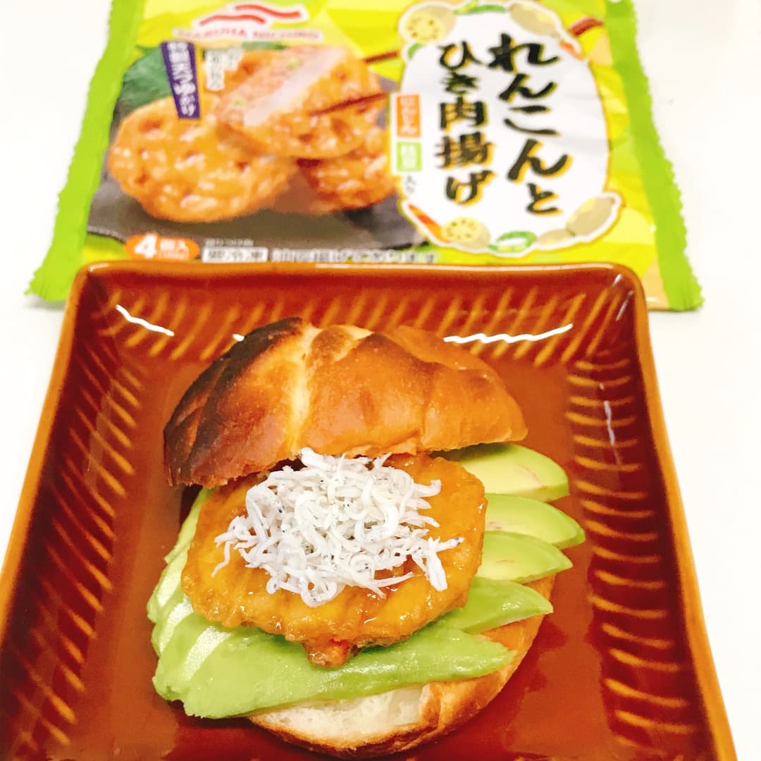 れんこんアボカドバーガーの完成写真