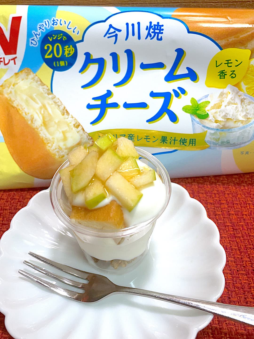 今川焼のりんごパフェの完成写真