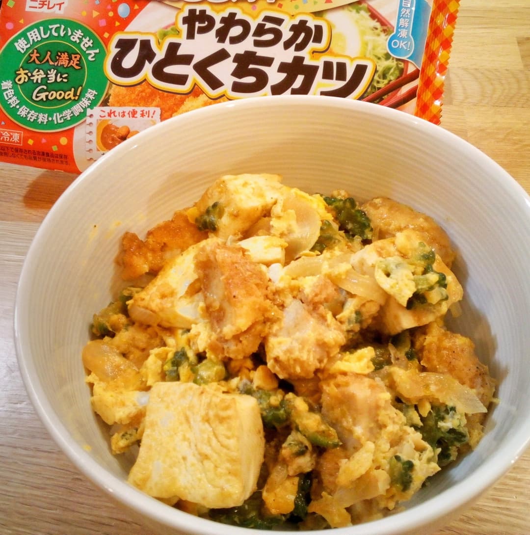 ゴーヤとカツのチャンプルー丼の完成写真