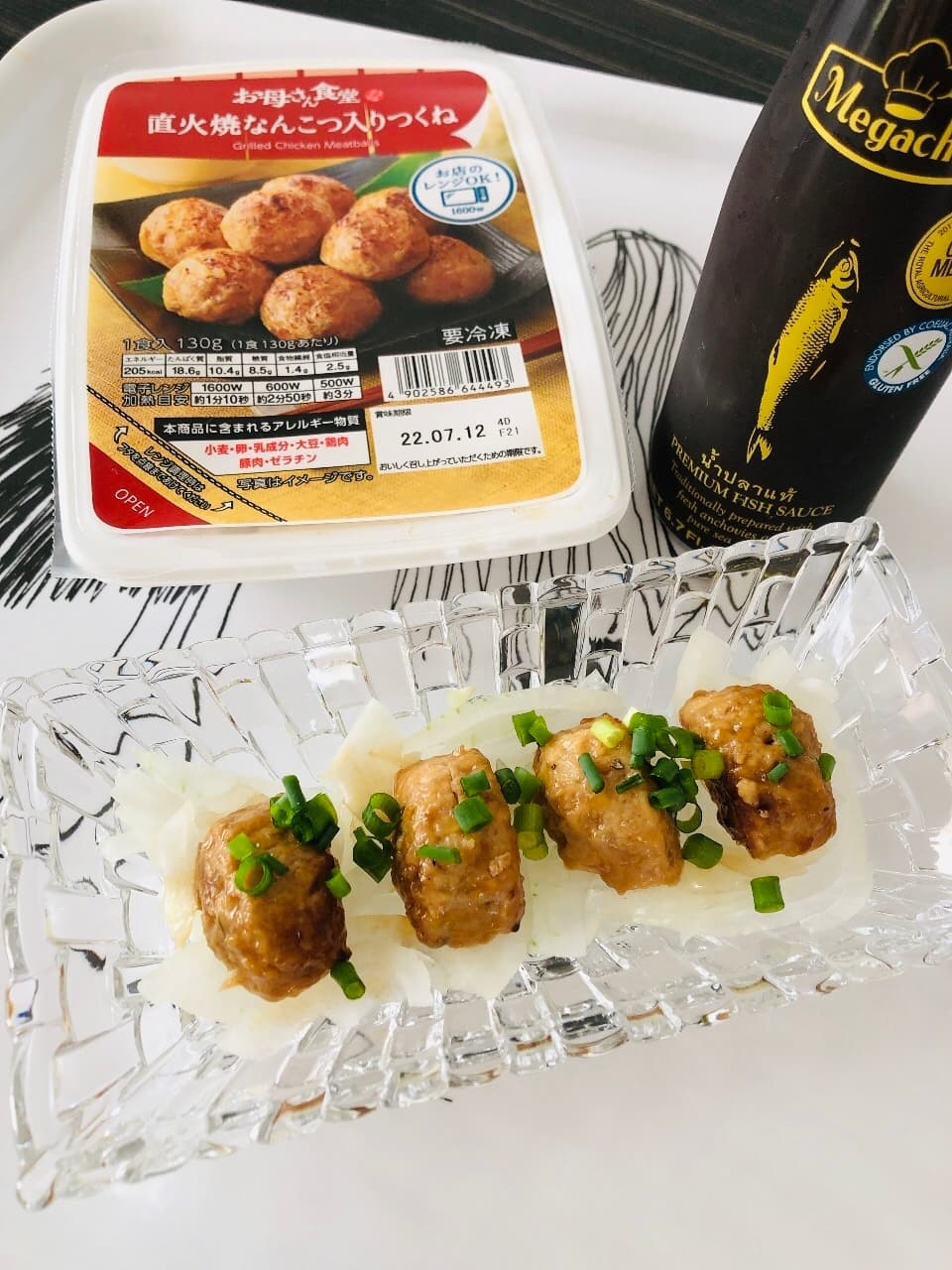 ナンプラーで◎つくねと玉ねぎのエスニックサラダの完成写真