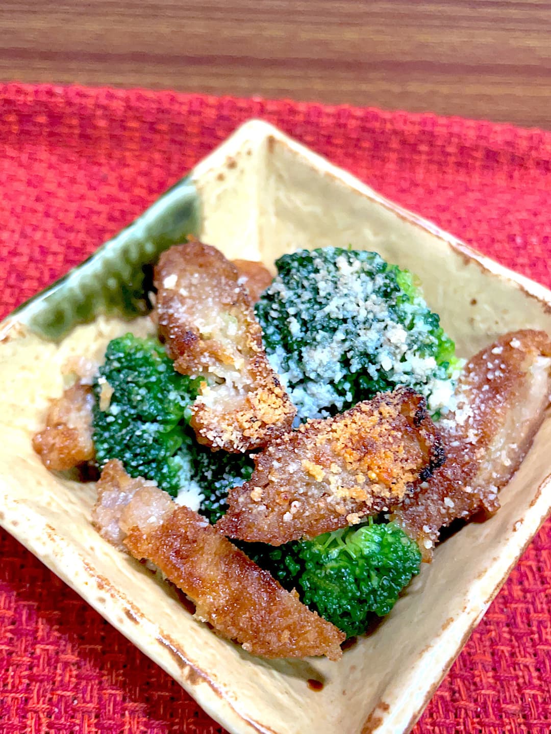 ブロッコリーのチーズメンチ焼きの完成写真