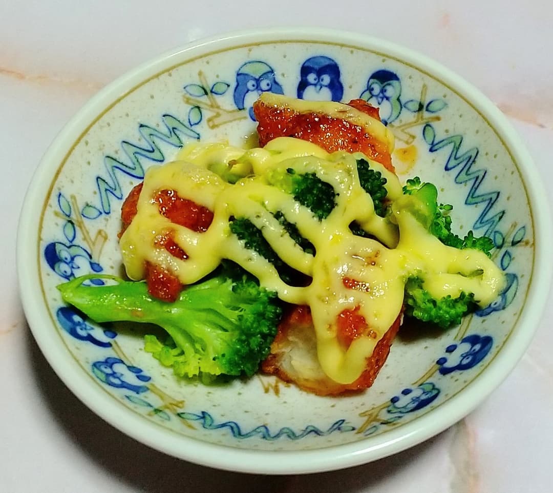 旨辛チキンとブロッコリーのマヨ焼きの完成写真