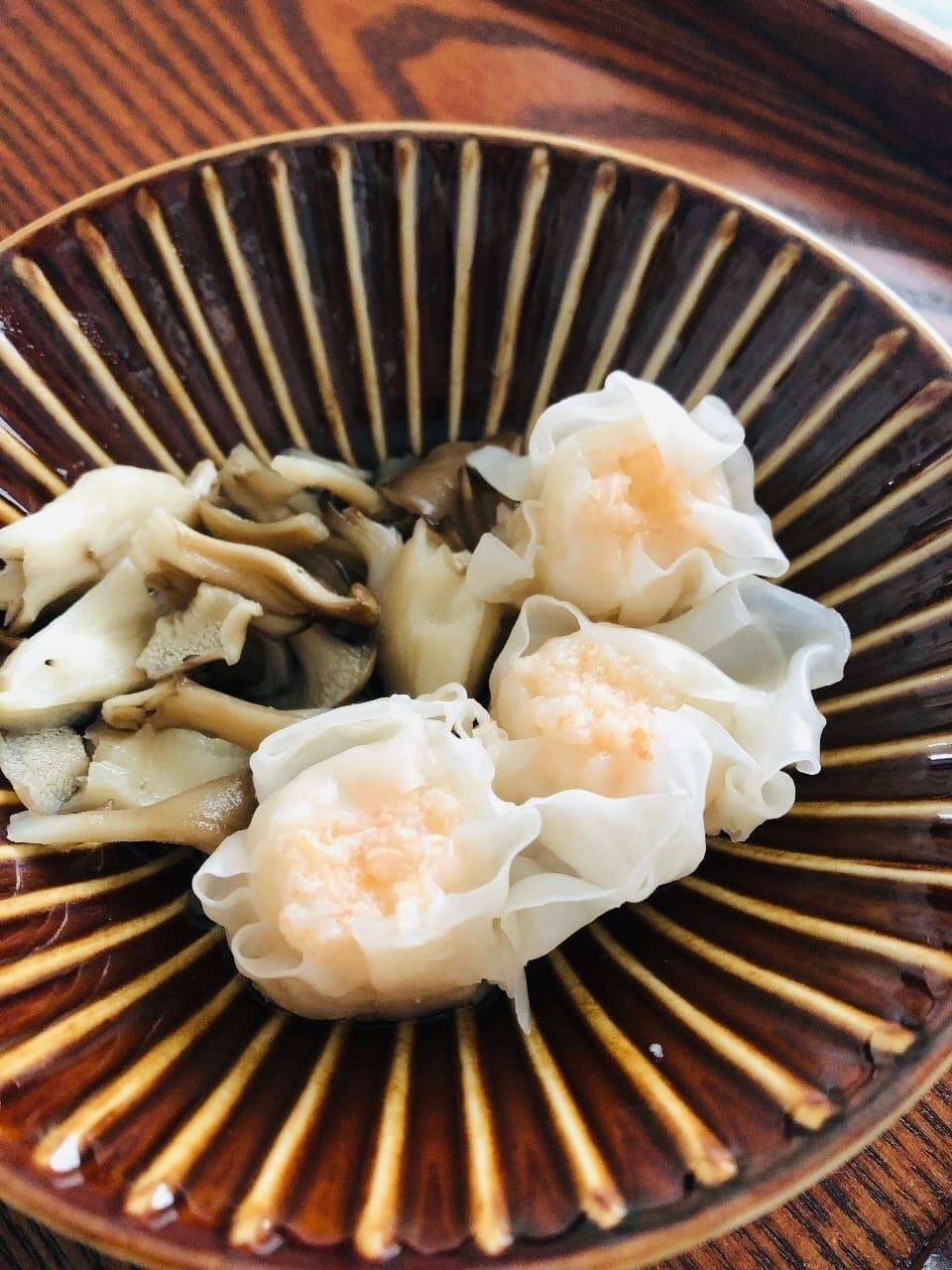 舞茸と甘えびシューマイのレンジ煮の完成写真