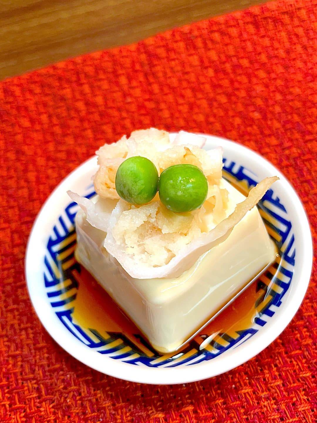グリンピースと海老餃子のさっぱり冷奴の完成写真