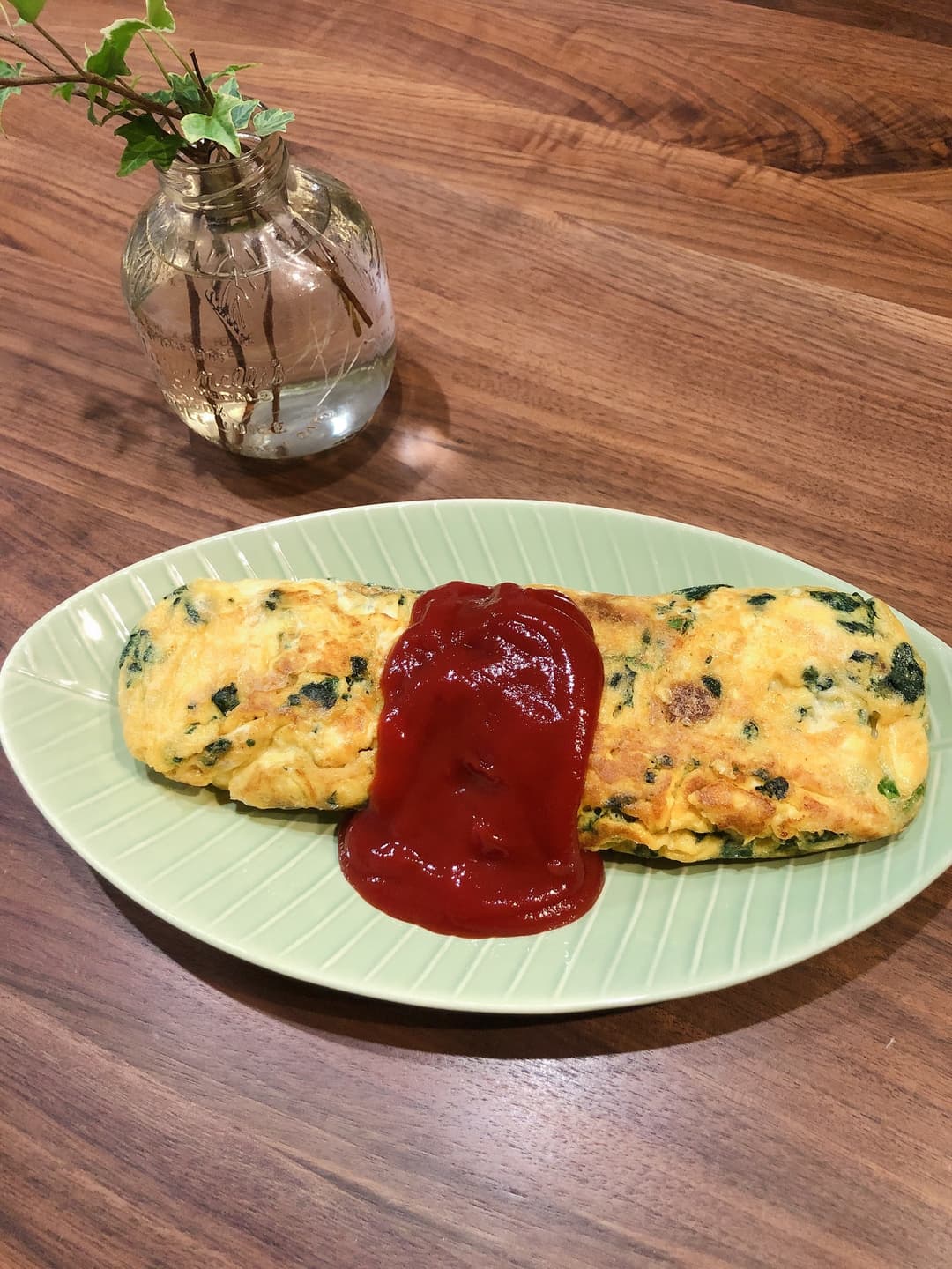 ソースハムカツのチーズオムレツの完成写真