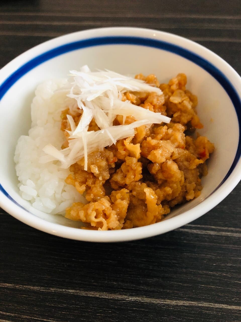 四川焼売でピリ辛丼の完成写真
