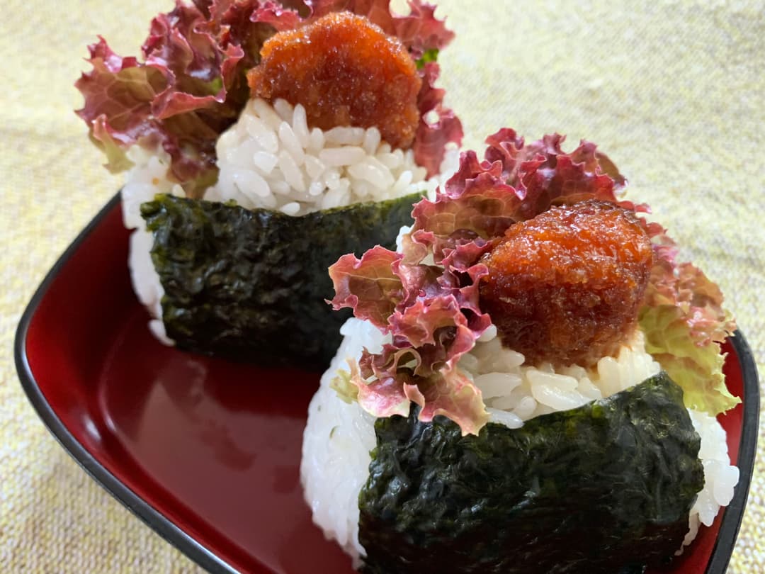 とびだす!チキンマヨむすびの完成写真
