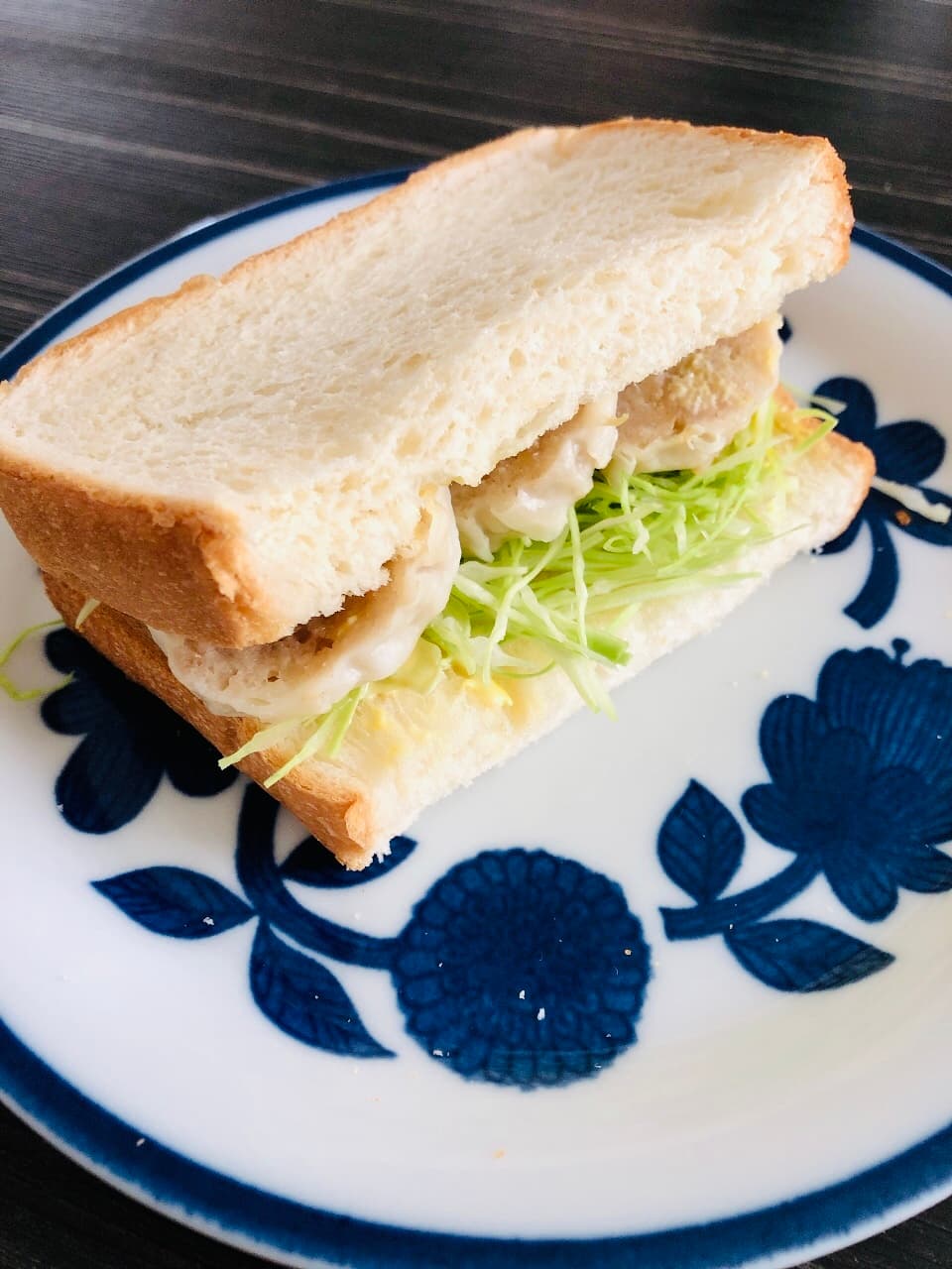 四川焼売とキャベツの辛子マヨサンドの完成写真