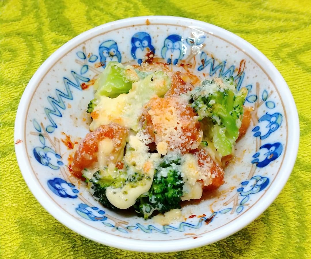 若鶏の旨だれから揚げとブロッコリーのマヨ焼きの完成写真