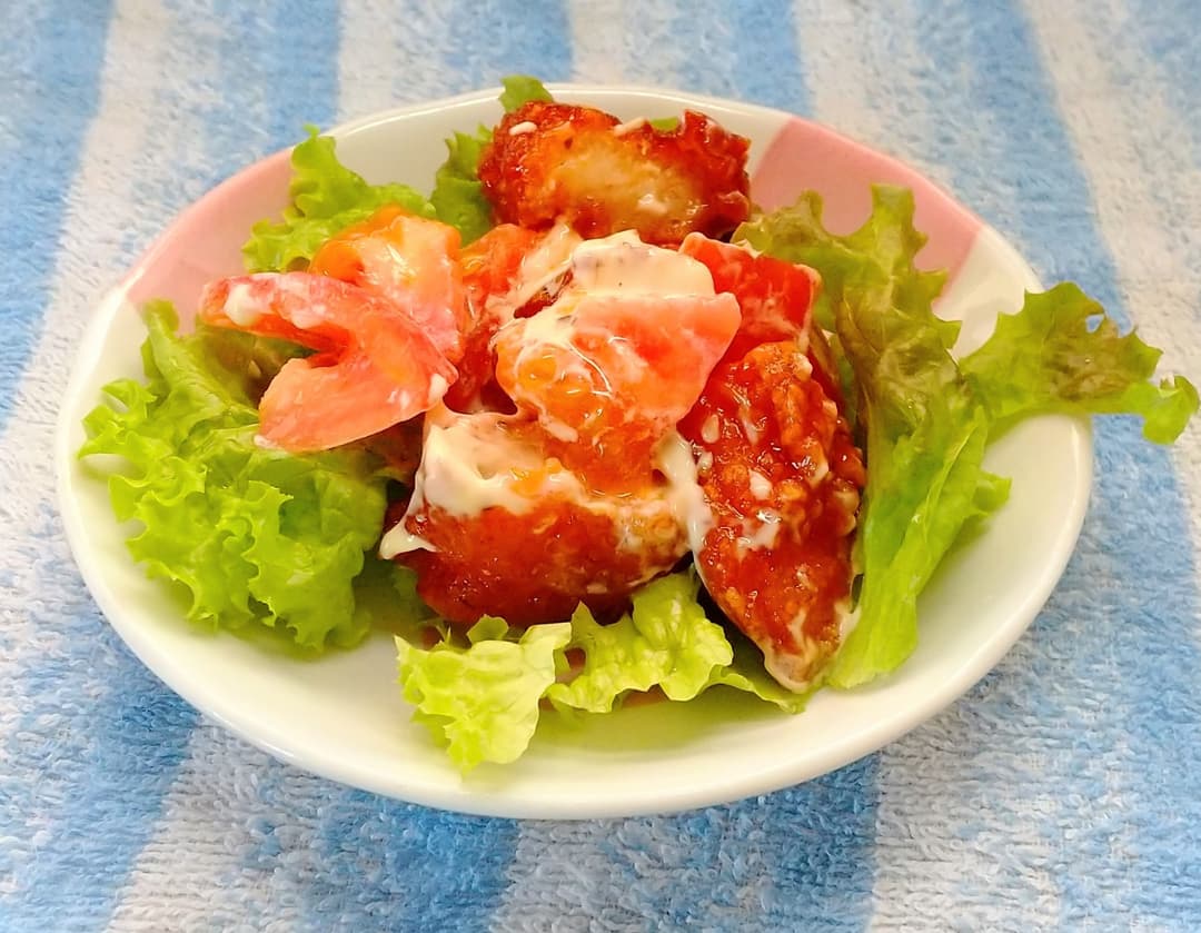 旨辛チキンのトマト和えの完成写真