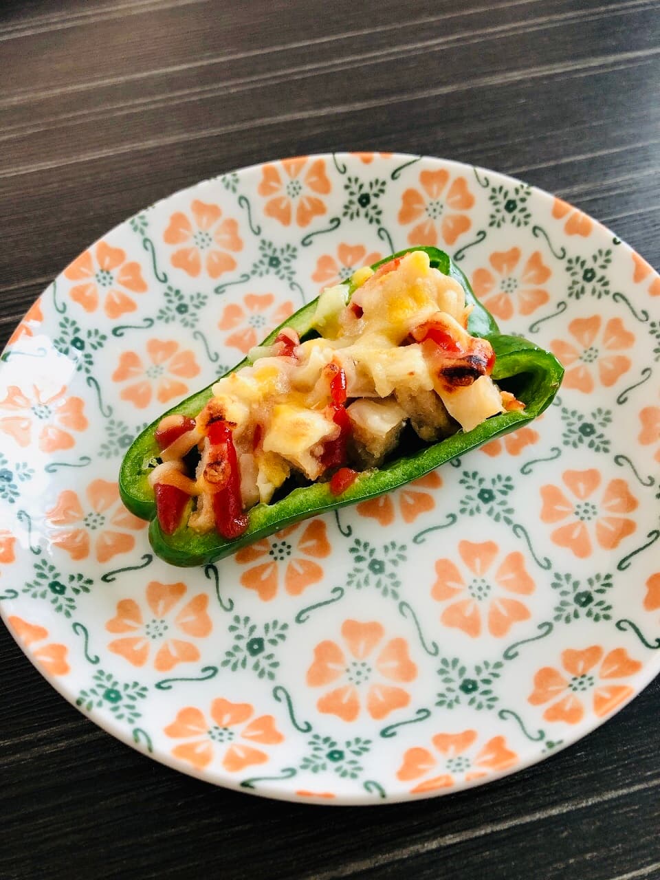 四川焼売で♪ピーマンの肉詰め風ケチャップチーズ焼きの完成写真