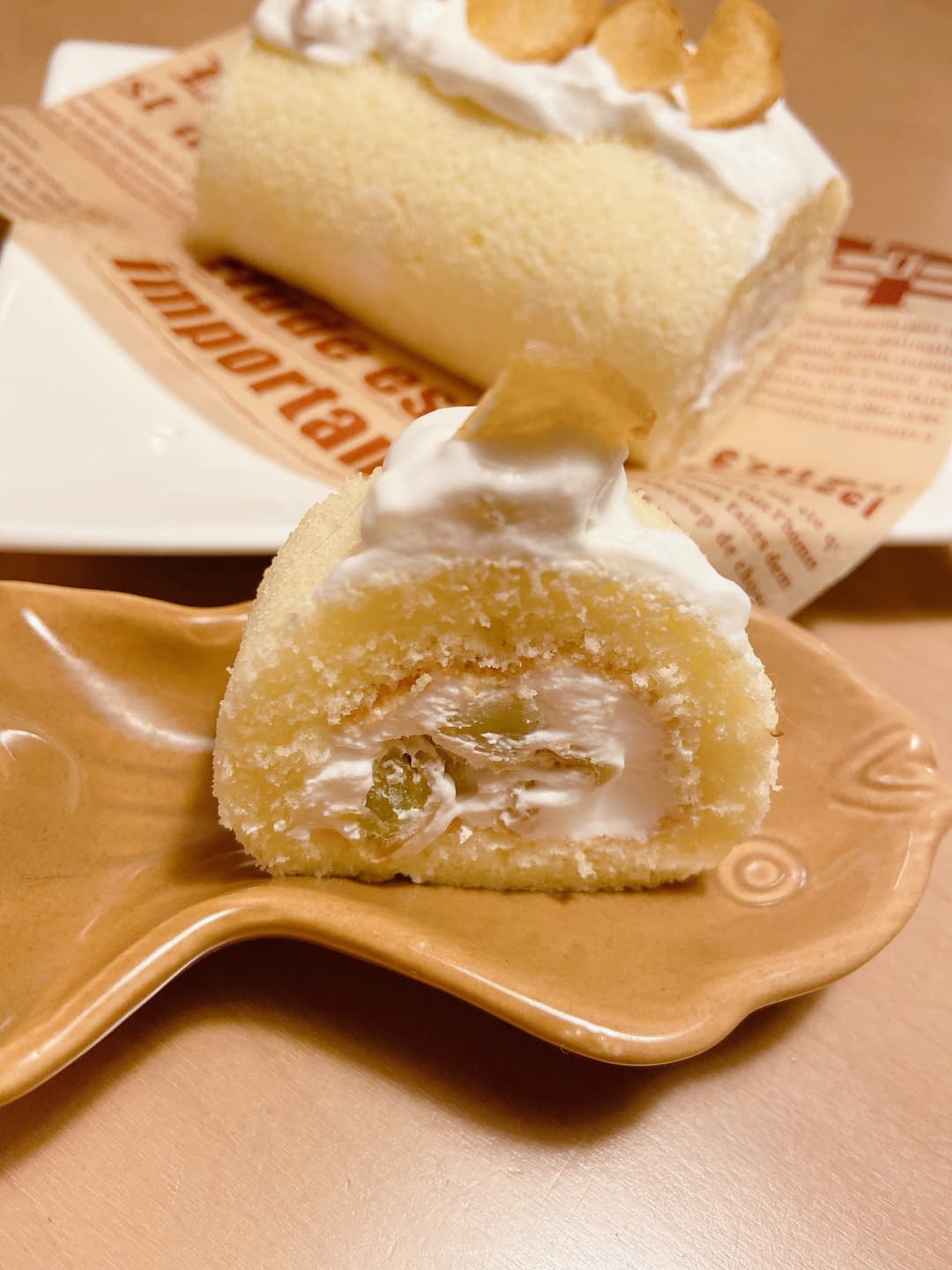 大学いもの米粉ロールケーキの完成写真