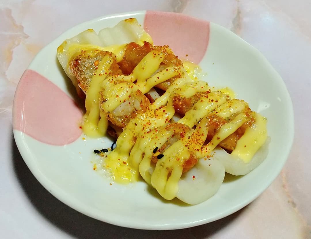 若鶏ももからあげとちくわの七味マヨの完成写真