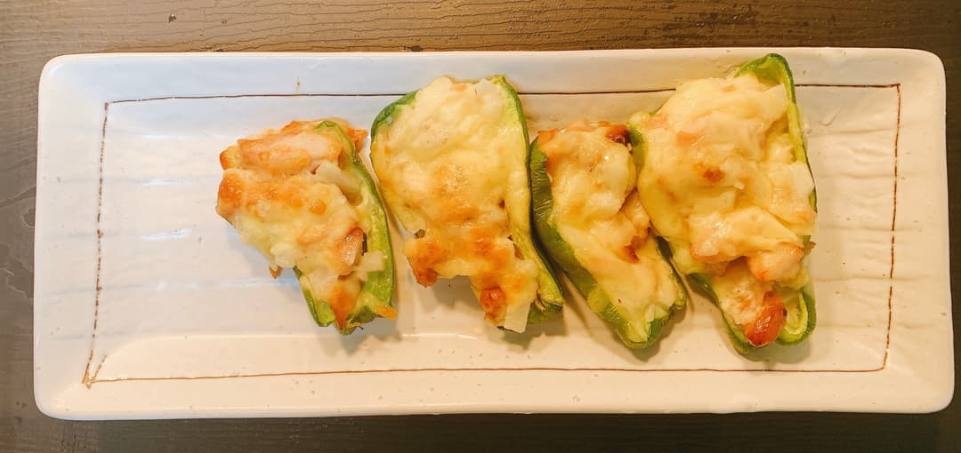 焼き鳥のチーズピーマン詰めの完成写真