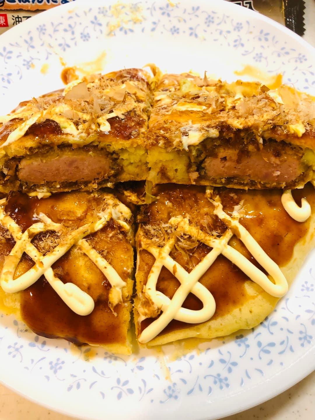 ハムカツ入りお好み焼きの完成写真