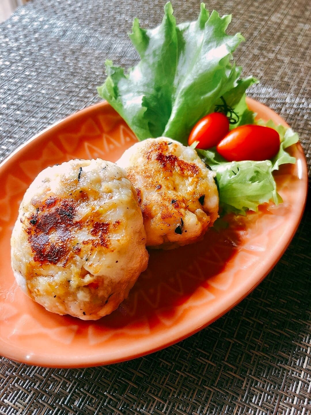 はんぺんと野菜のヘルシーバーグの完成写真