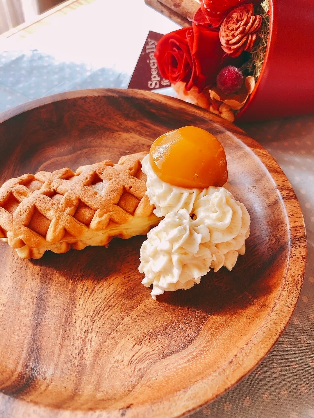 チーズワッフルのモンブラン風の完成写真