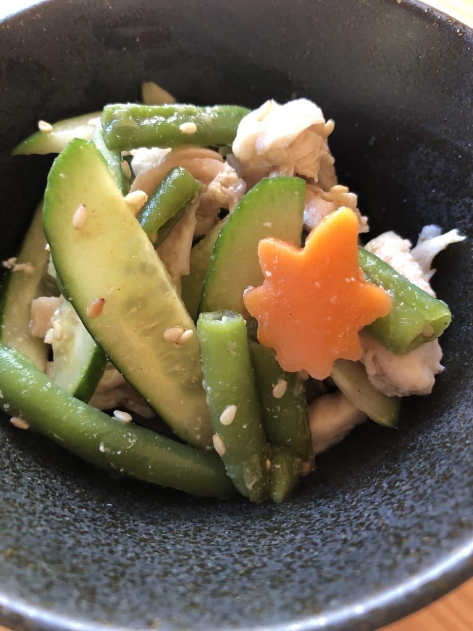 いんげんと鶏肉の和え物の完成写真