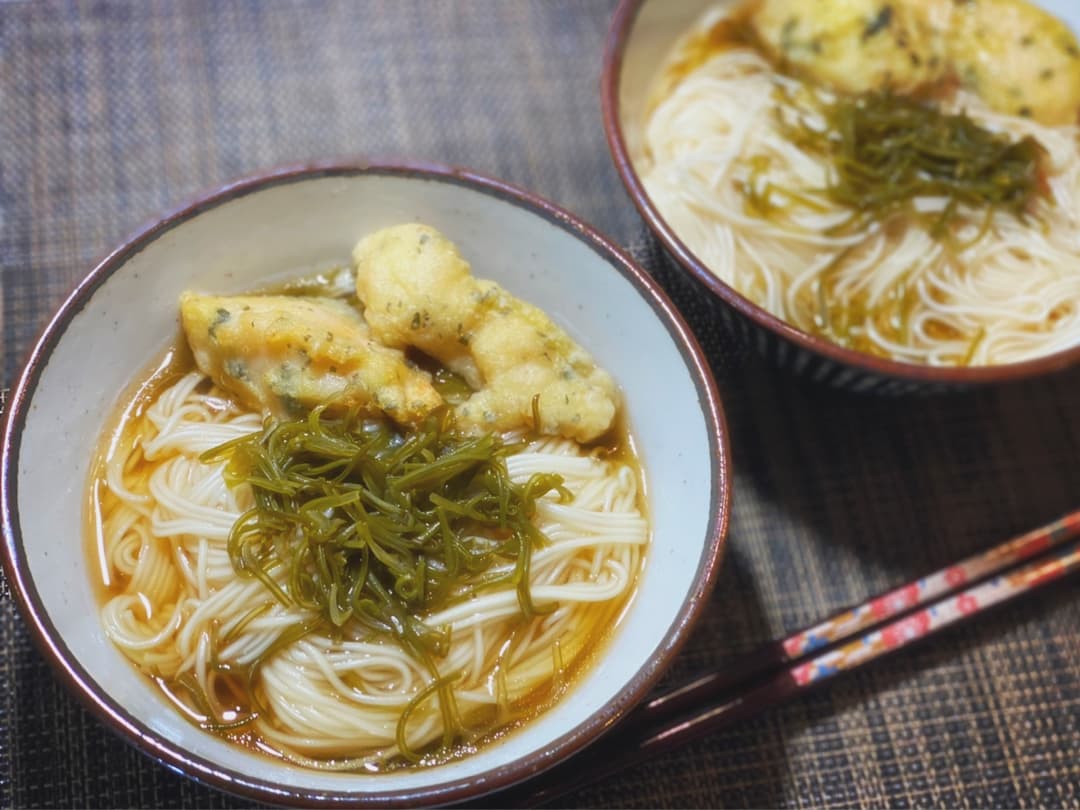 梅しそささみ天のめかぶにゅうめんの完成写真