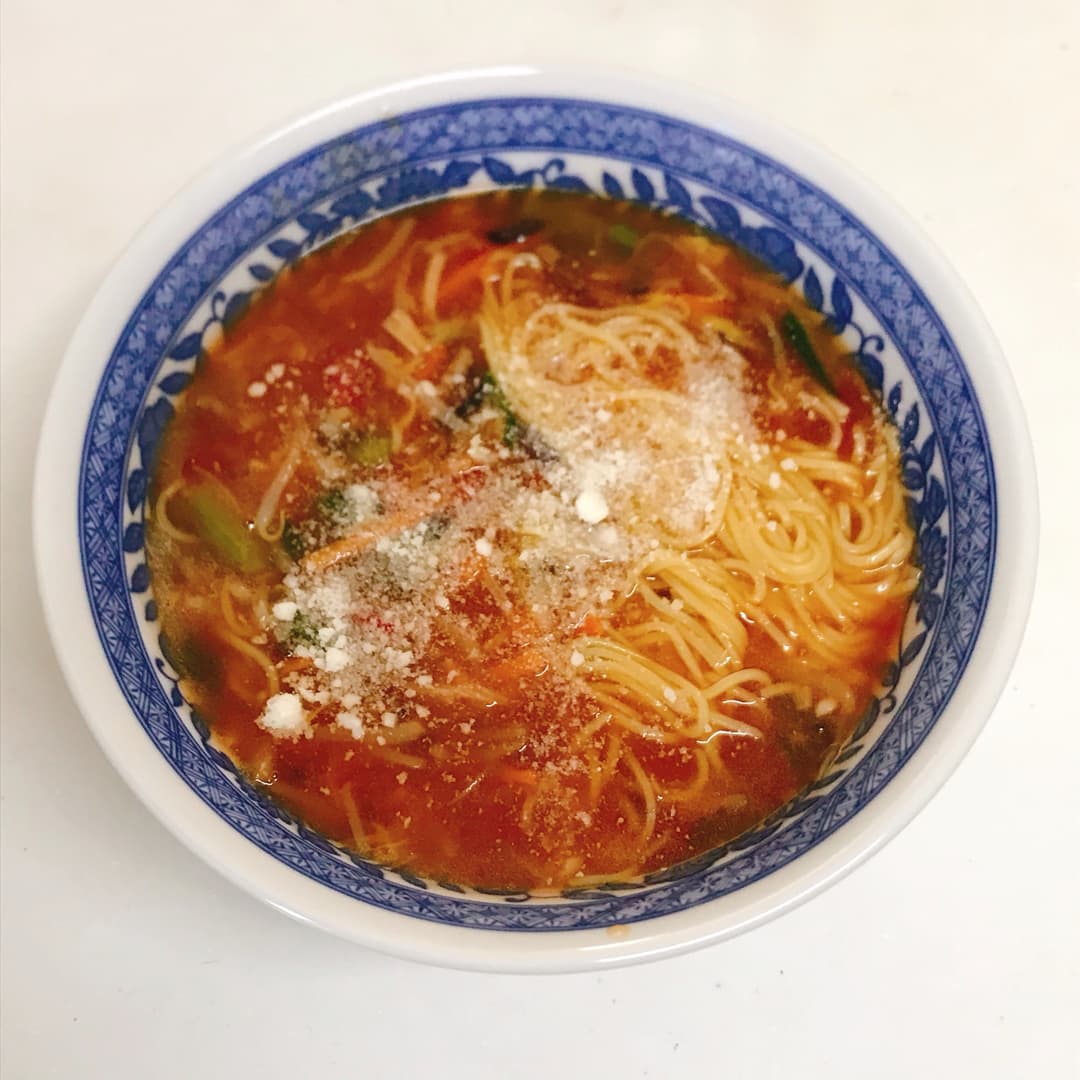 横浜あんかけトマトラーメンの完成写真