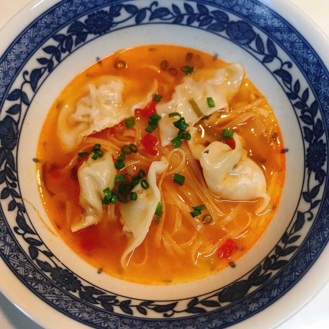レンジで作るトムヤム水餃子の完成写真