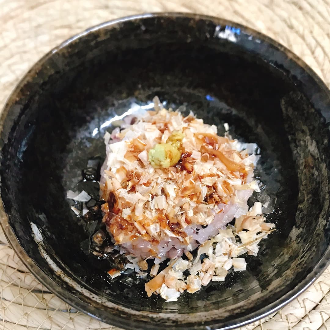 五穀米赤飯のわさび丼の完成写真