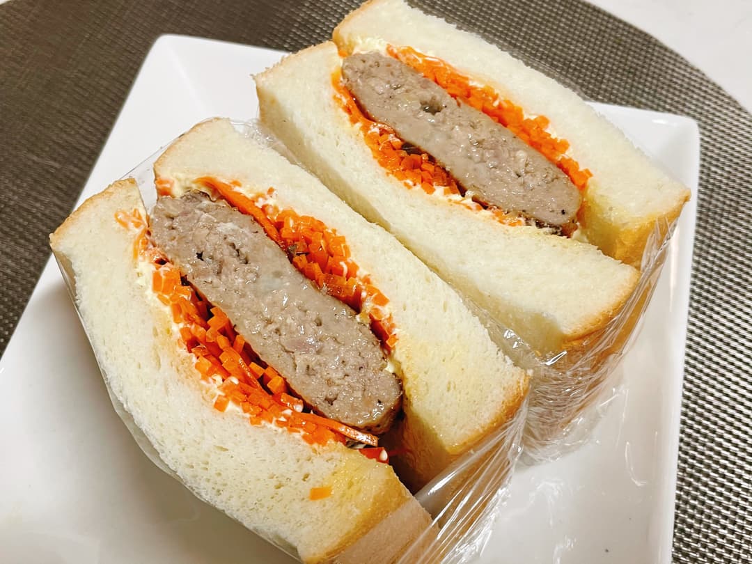 鉄板焼ハンバーグサンドの完成写真