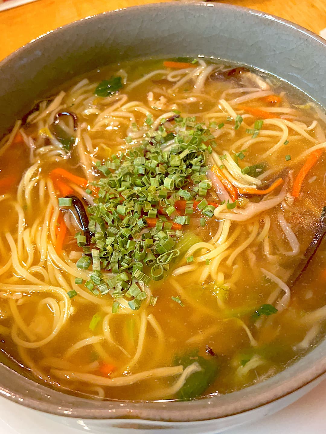 胡麻油香るあんかけラーメンの完成写真