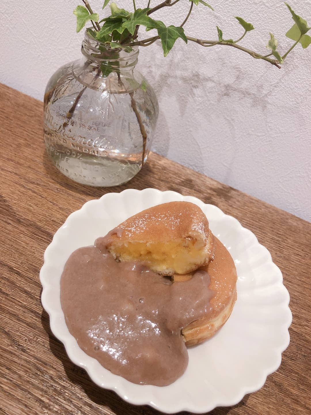 カスタード今川焼のミルクチョコ餅添えの完成写真
