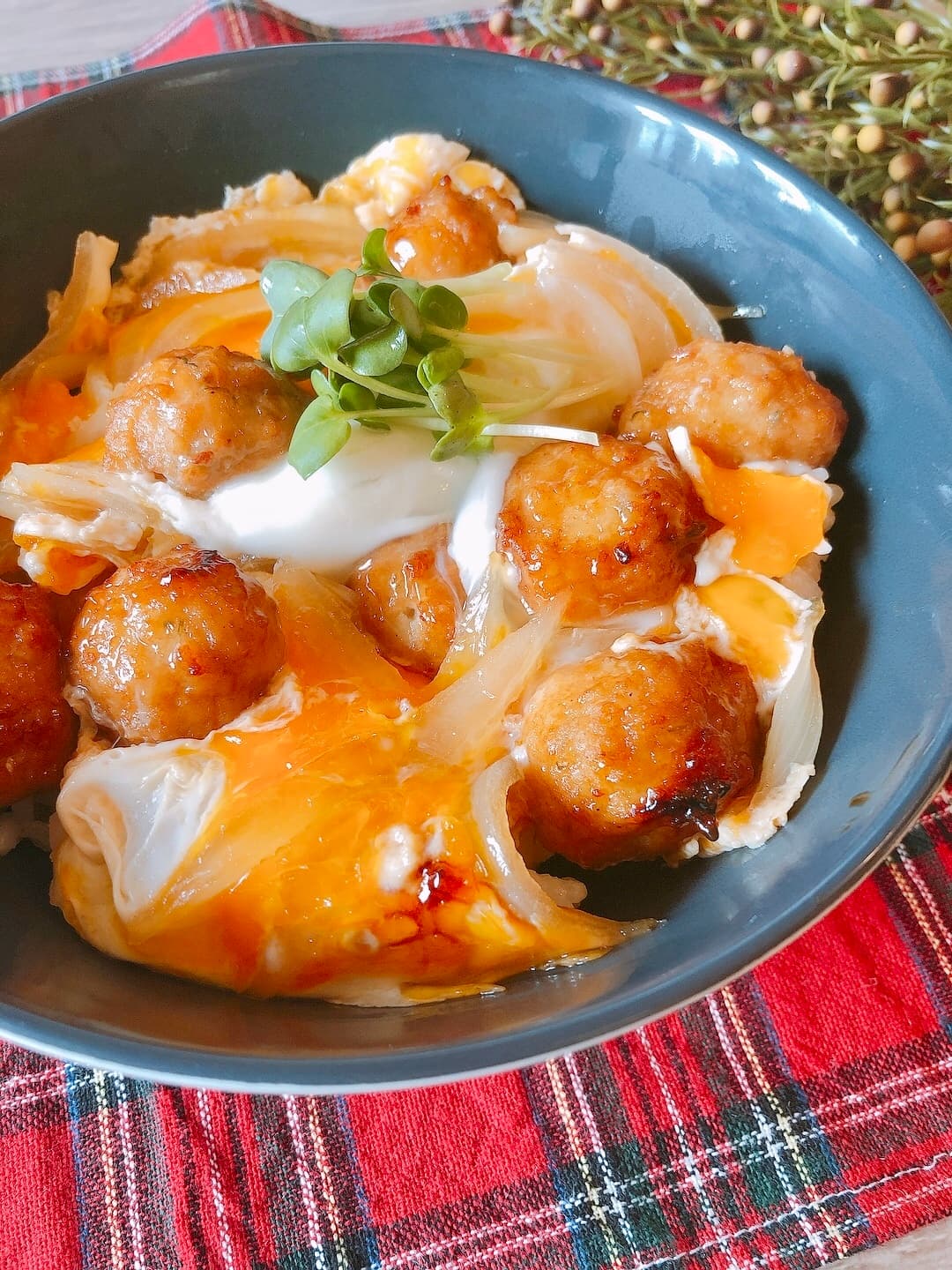 鶏つくねの親子丼の完成写真