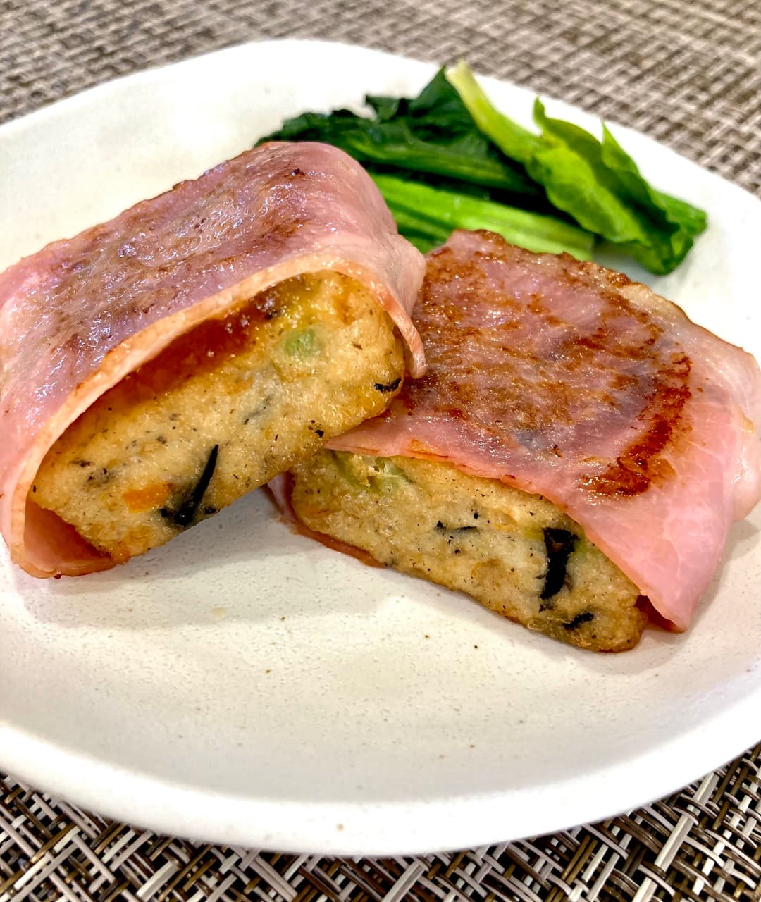 豆腐揚げのベーコン巻きの完成写真