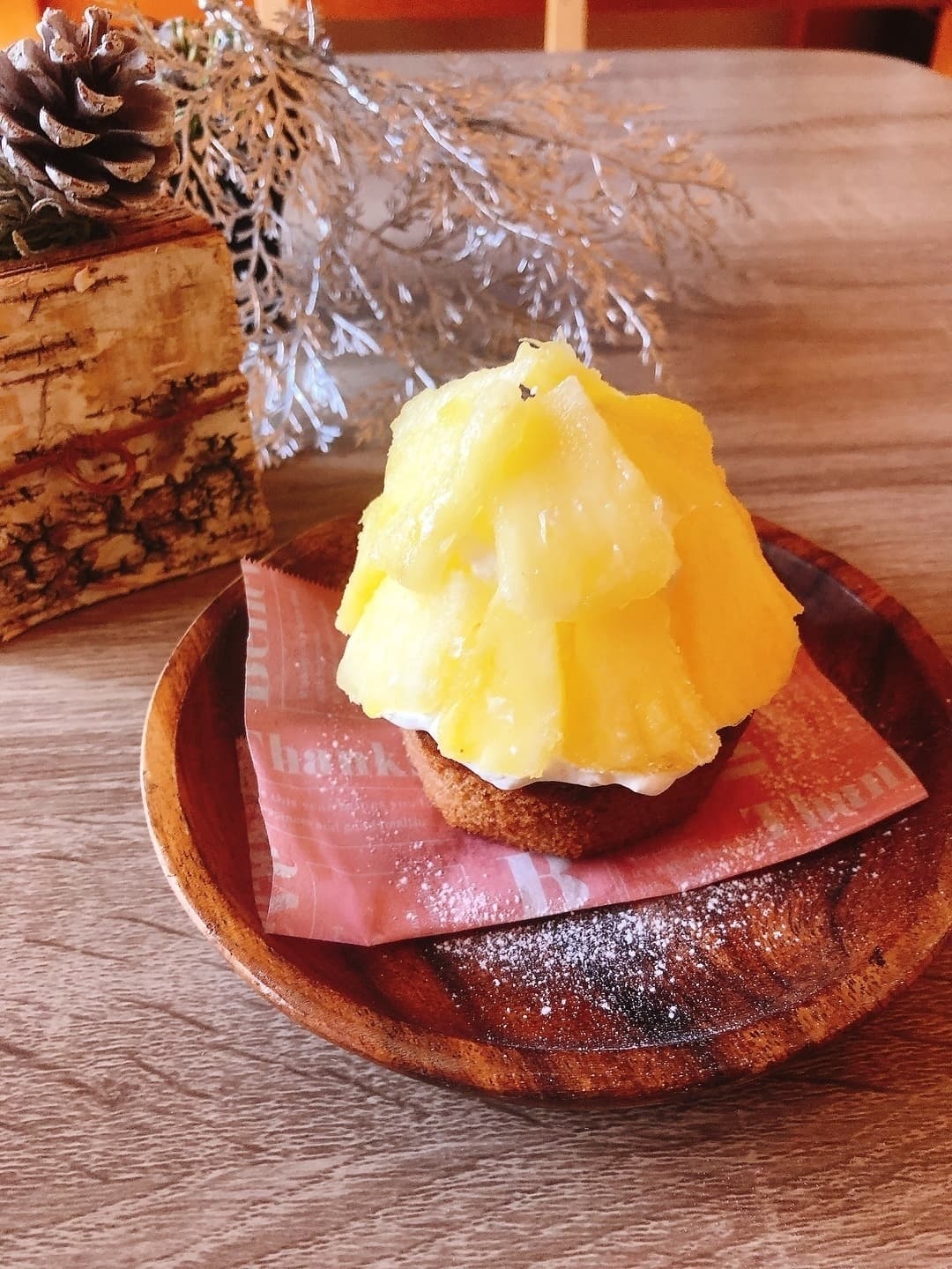 パイナップルとマロンのケーキの完成写真