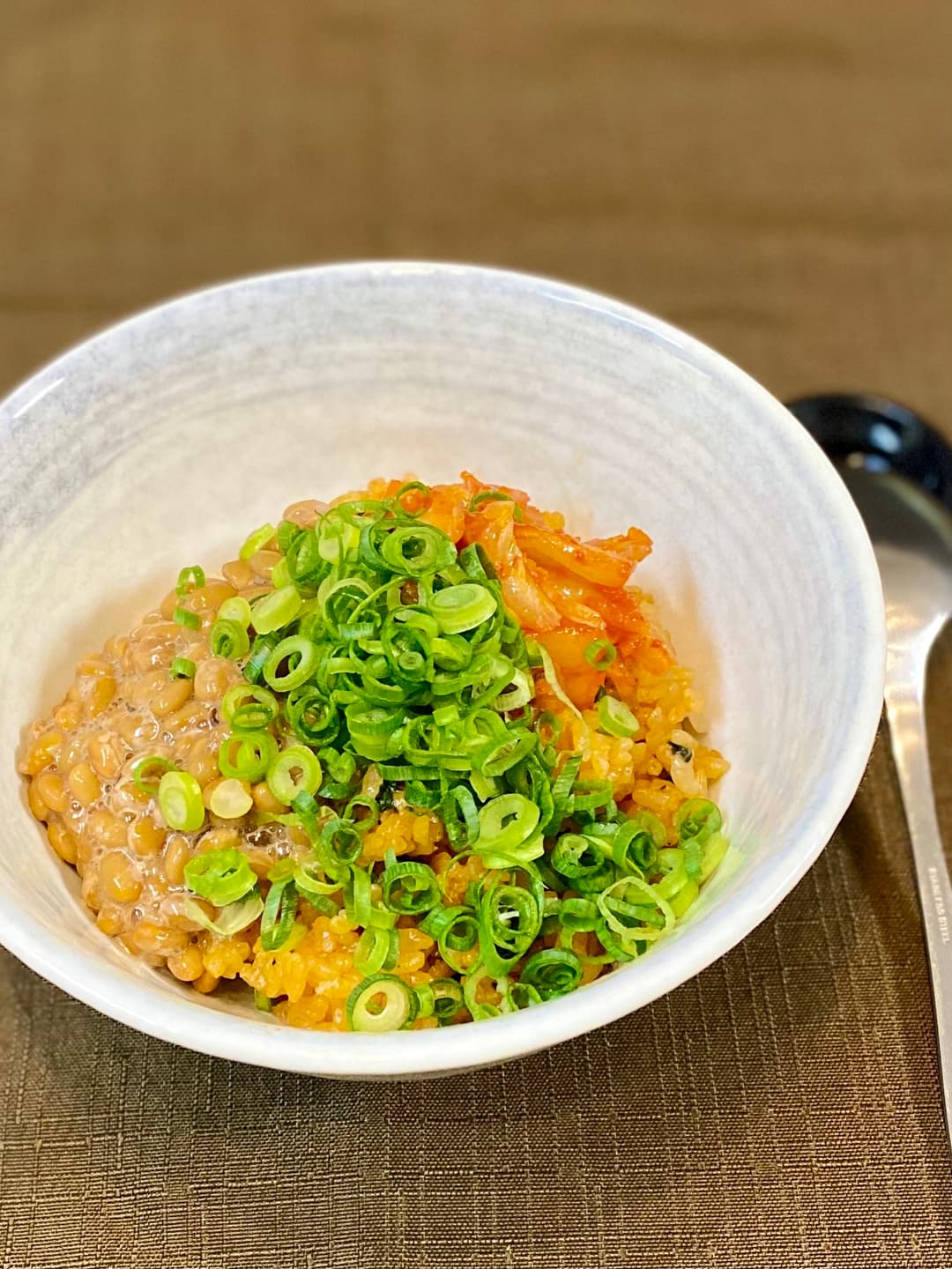 キムチ納豆ビビンバの完成写真