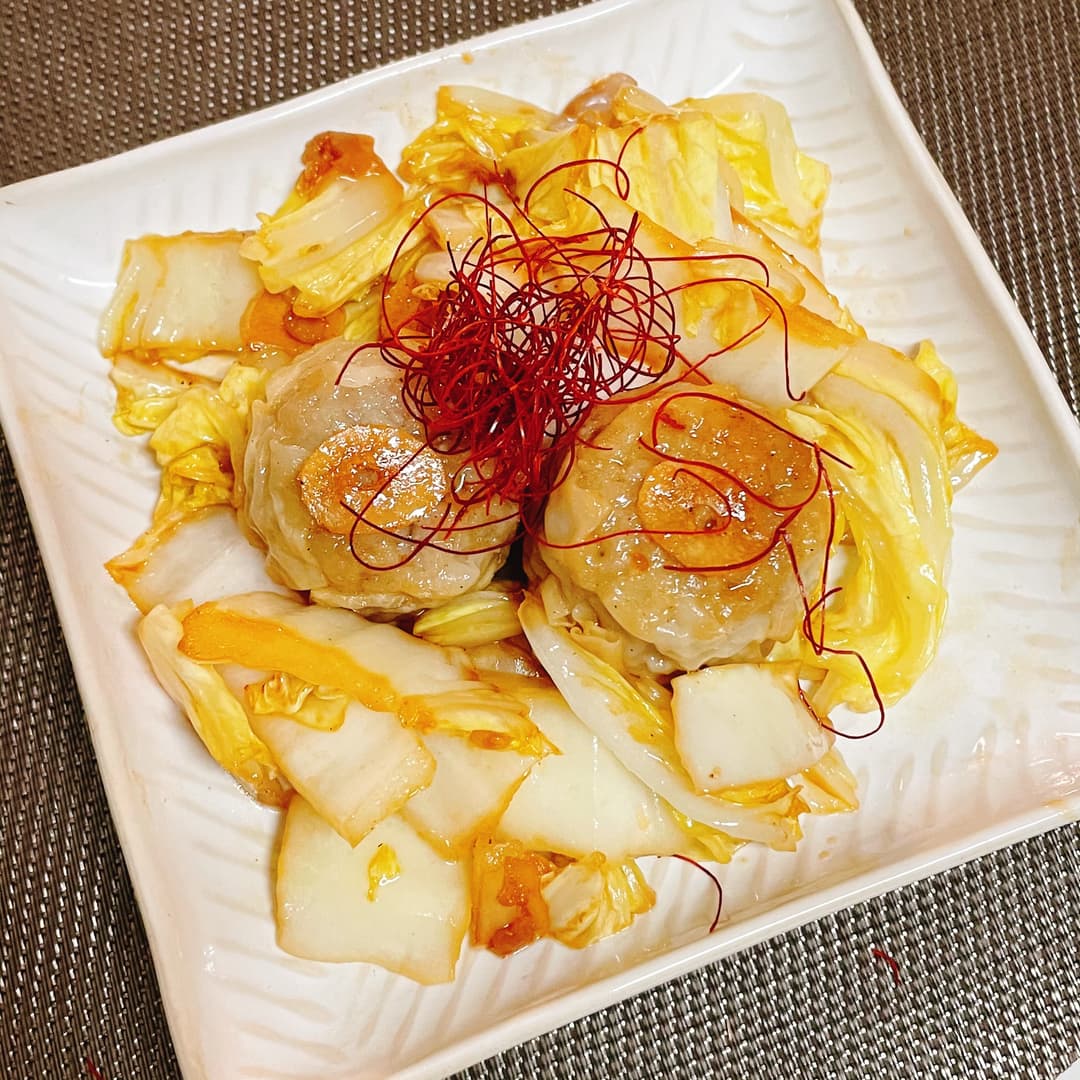 四川焼売と白菜のにんにく醤油炒めの完成写真