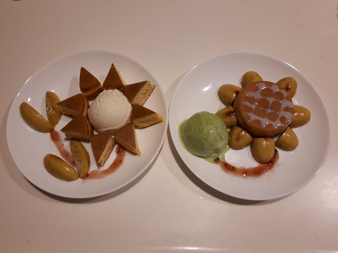 ２種のお花のスイーツの完成写真