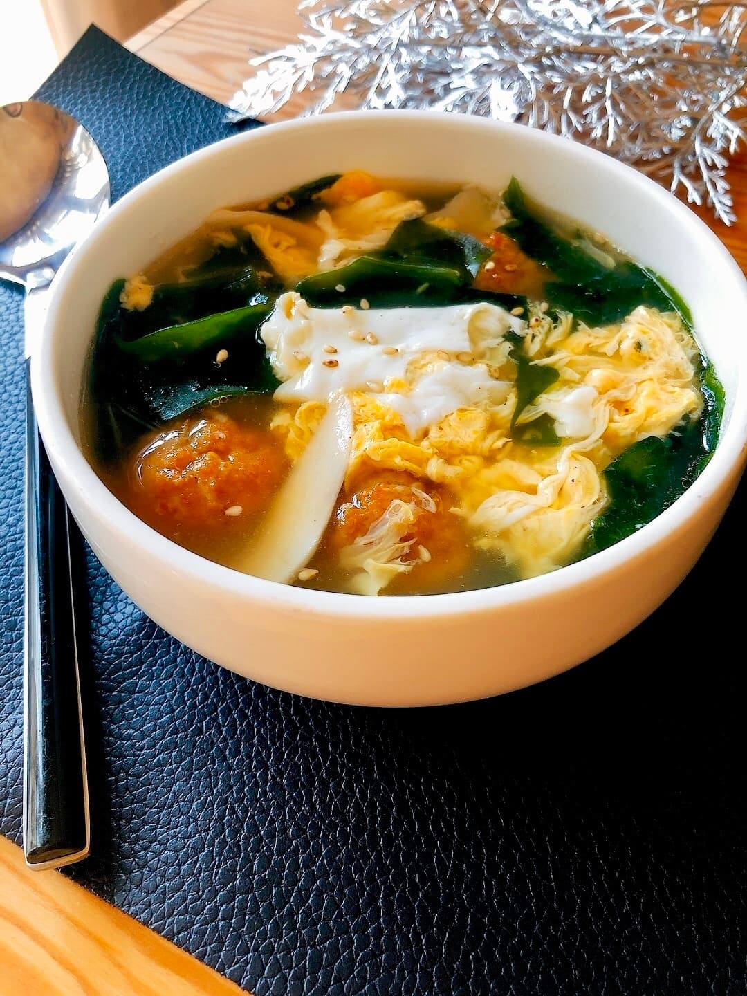 鶏つくねの中華玉子スープの完成写真