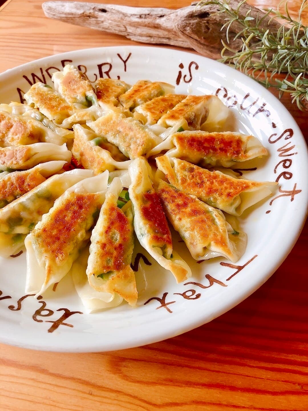 鶏つくねのニラ玉餃子の完成写真