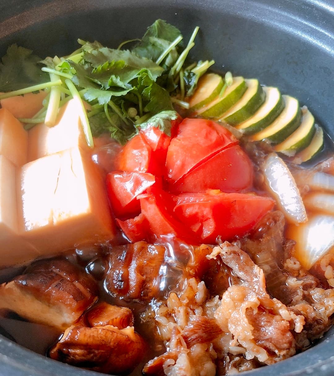 トマトすき焼きの完成写真